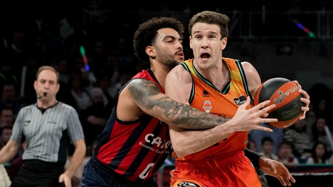 Valenciabasket Las Pruebas Descartan Una Lesi N Grave De L Pez