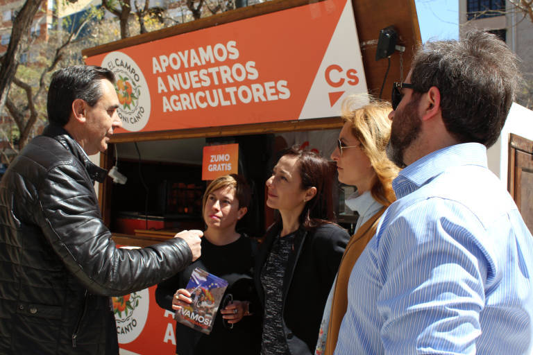 Representantes de Ciudadanos de Castellón, en un acto durante la presente campaña.