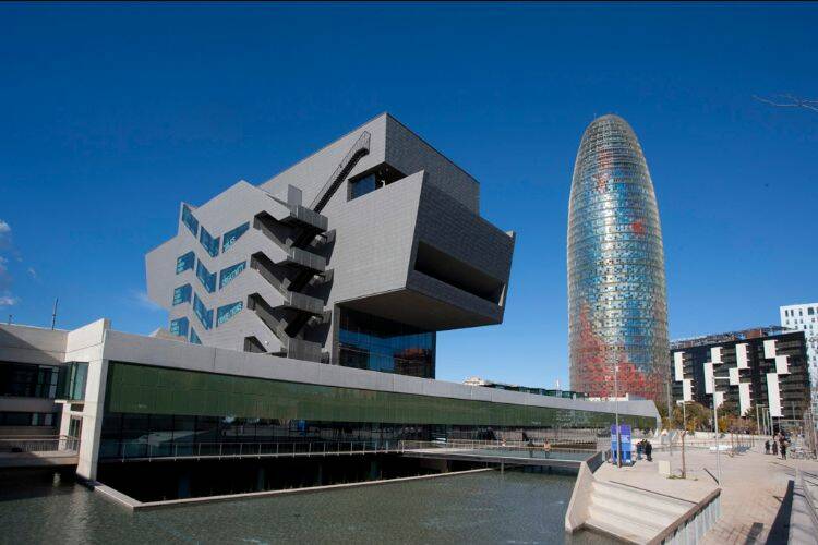 València y Barcelona se alían en materia de diseño