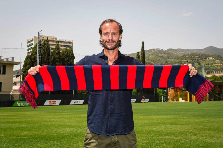 Gilardino, entrenador del Genoa Primavera.