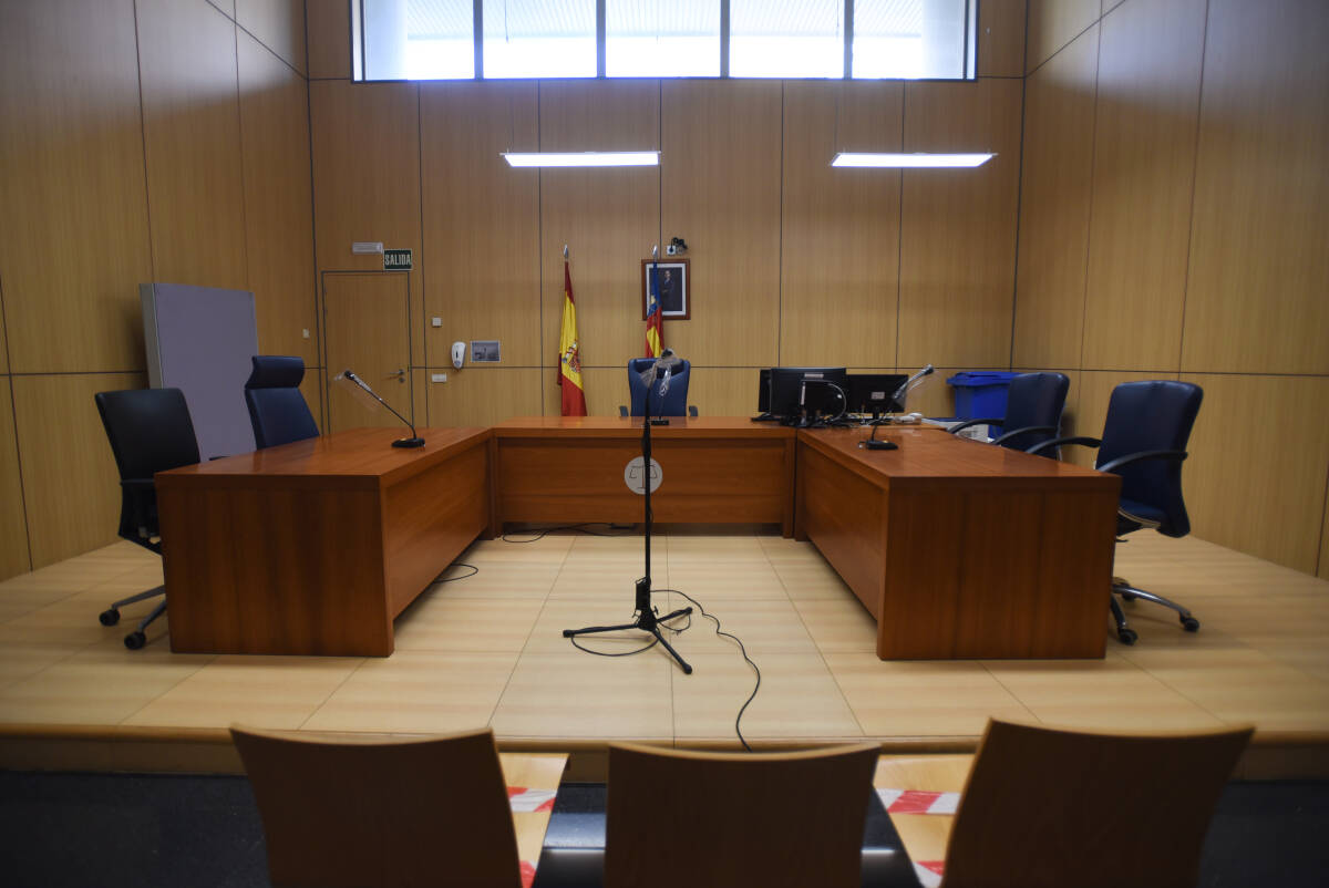 Imagen de una sala de la Ciudad de la Justicia de Valencia. Foto: EVA MÁÑEZ